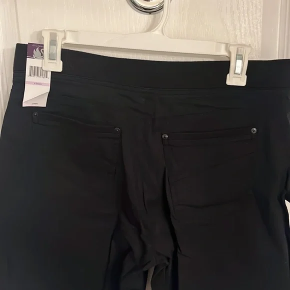 Gloria Vanderbilt Bermuda shorts - Picture 8 of 10